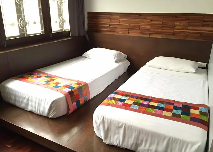 At One Hualampong 3*