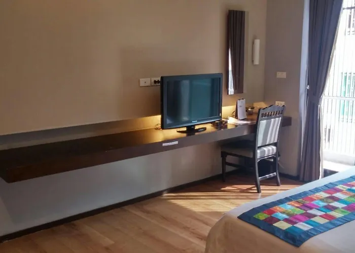 Hotel At One Hualampong