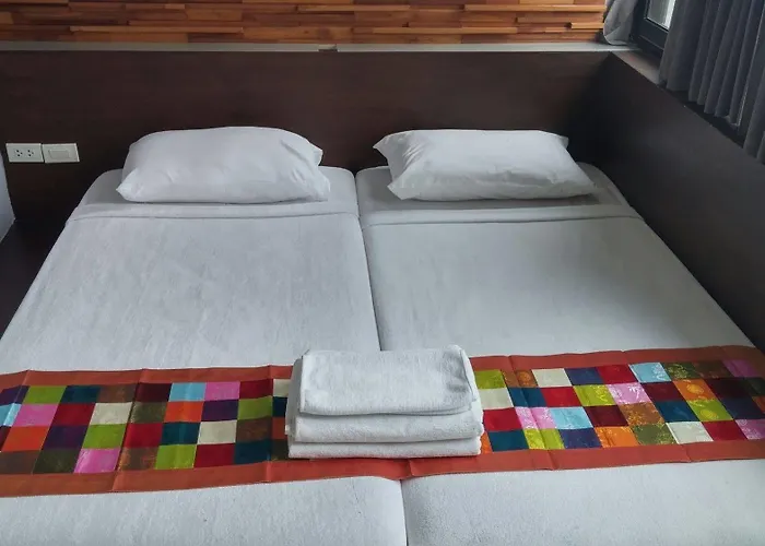 Hotel At One Hualampong