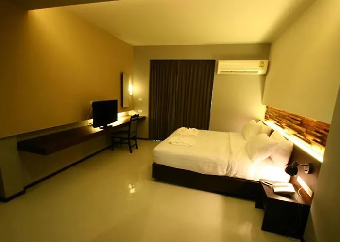 Hotel At One Hualampong